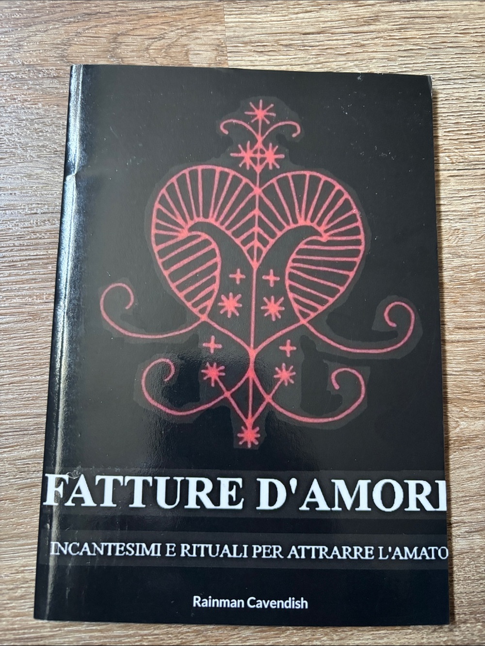Italian paperback. Fatture D’amori